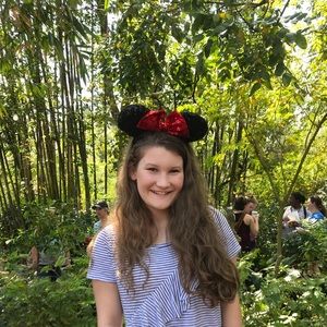 Meet your Posher, Anna claire